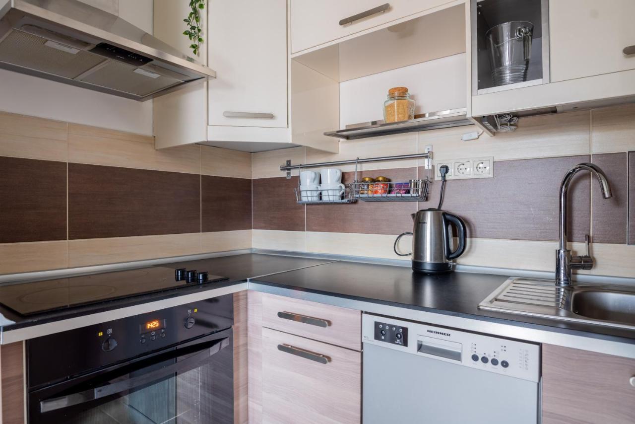 בודפשט Floral Apartment - New In Town מראה חיצוני תמונה